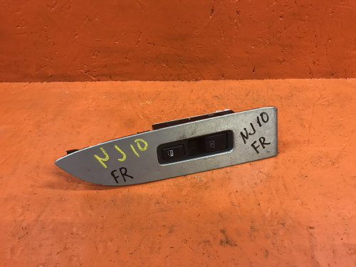 Кнопка стеклоподъемника передняя правая NISSAN DUALIS