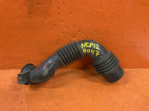 Воздухозаборник TOYOTA PLATZ