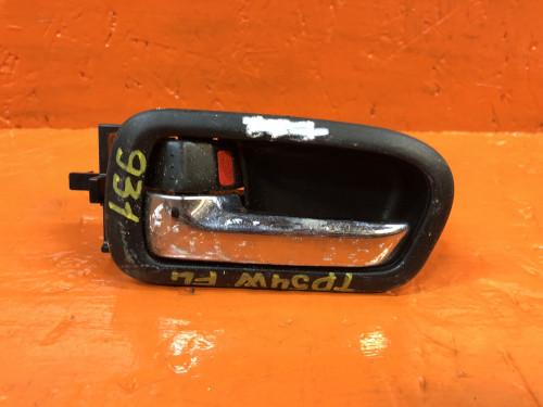 Ручка двери передней левой салонная SUZUKI ESCUDO  TD54/94/TA54