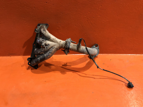 Коллектор выпускной MAZDA 323 1998-2002 ZL06-13-450