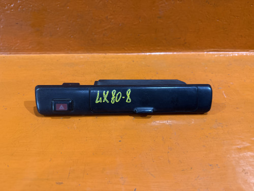 Кнопка аварийной сигнализации TOYOTA MARKII *X8* 84091-22371