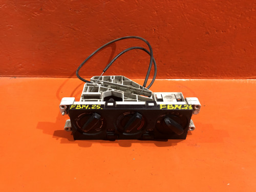 Блок управления климат-контролем NISSAN SUNNY *B14 275100M000