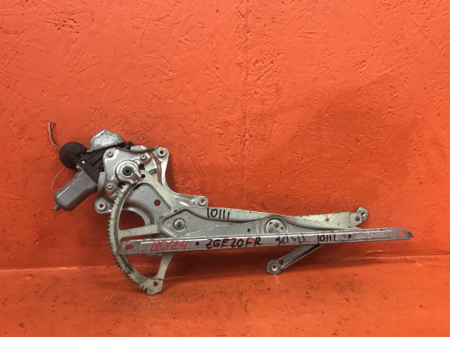 Стеклоподъемник передний правый TOYOTA WISH *E2*