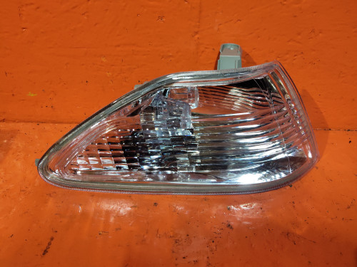 Габарит правый TOYOTA CARINA *T21* NLC5016