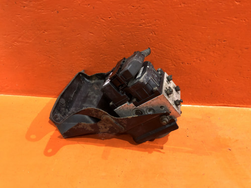 Блок ABS NISSAN RNESSA 47660-5V500