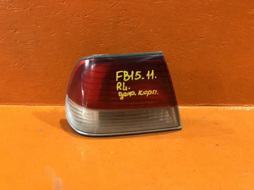 Стоп левый NISSAN SUNNY *B15 26555-4M425