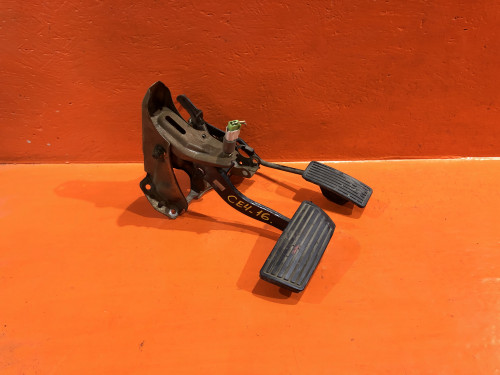 Педаль тормоза HONDA ASCOT/RAFAGA CE* 46500-SL4-980