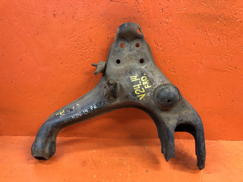 Рычаг передний правый MITSUBISHI PAJERO 1991-1996 MB860832