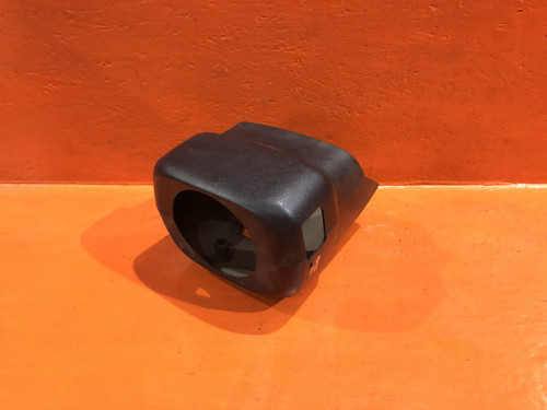 Консоль под рулевой колонкой MITSUBISHI DIAMANTE F3*/F4* MR739292