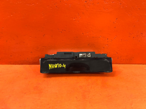 Щиток приборов TOYOTA PRIUS NHW10/11 83843-47010