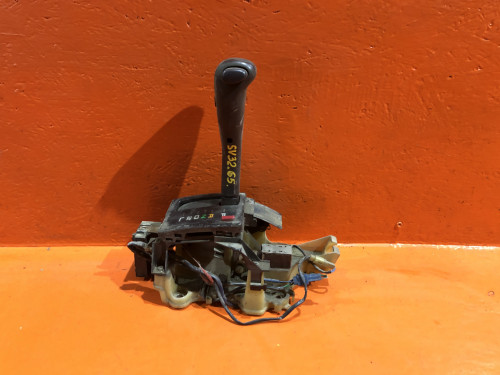 Селектор АКПП TOYOTA CAMRY SV30 33055-32080