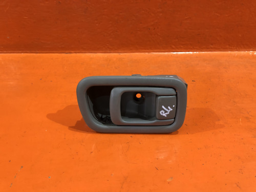 Ручка двери задней левой салонная NISSAN RNESSA 80671-5V000