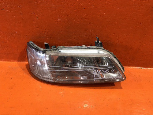 Фара передняя правая NISSAN LAUREL *C35 26010-5L525