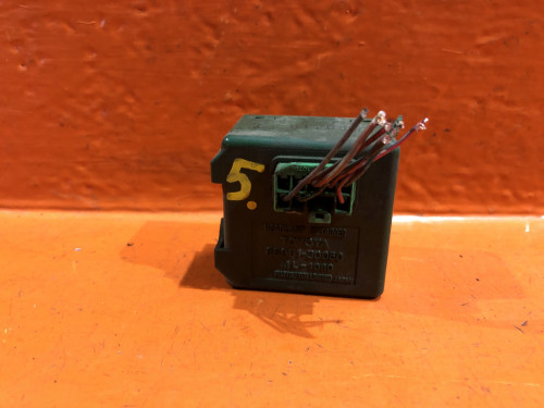 Блок электронный TOYOTA CROWN *S13* 85961-30050