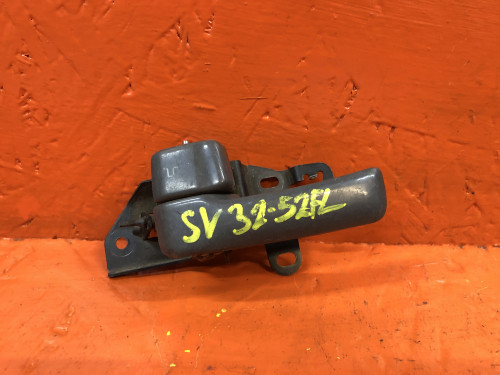 Ручка двери передней левой салонная TOYOTA CAMRY SV30