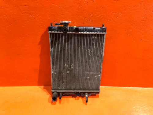 Радиатор двигателя NISSAN CUBE Z10 214602U007