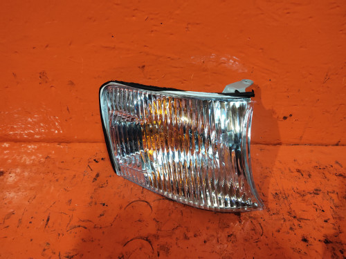 Габарит правый TOYOTA CHASER *X10* NLC8220