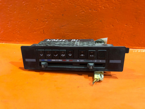 Блок управления климат-контролем NISSAN PRAIRIE *M11 2750032R00