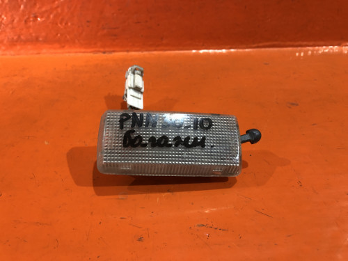 Плафон салонный NISSAN RNESSA 264105V010