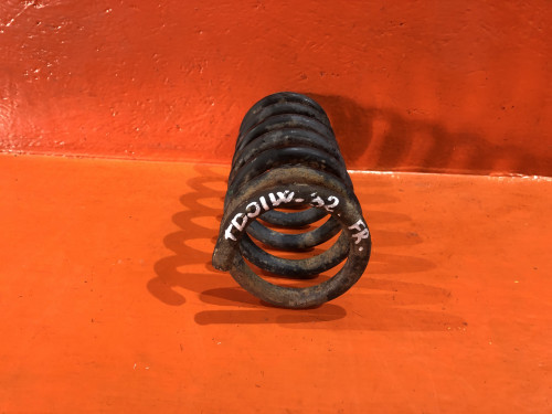 Пружина передняя SUZUKI ESCUDO TA01/11/31/51/TD01/11/31/51/61 4111156B02