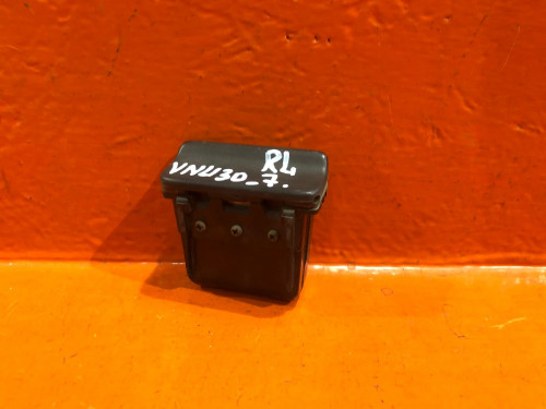 Пепельница NISSAN BASSARA U30 96520AD002