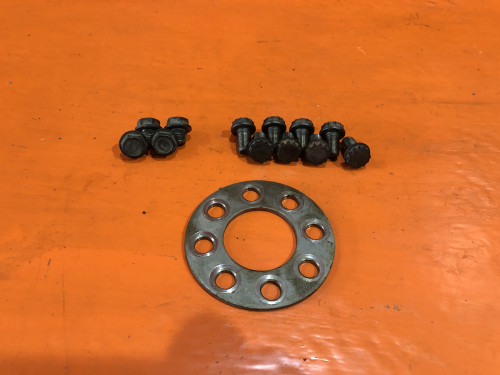Болт маховика NISSAN AVENIR W10 12315-62J01