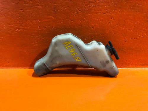 Бачок расширительный TOYOTA CARIB AE95G 16470-15040