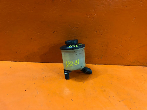 Бачок гидроусилителя руля NISSAN BASSARA U30 491800M000