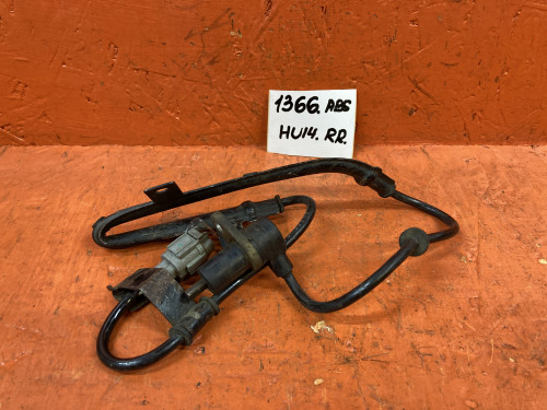 Датчик ABS задний правый NISSAN BLUEBIRD U14