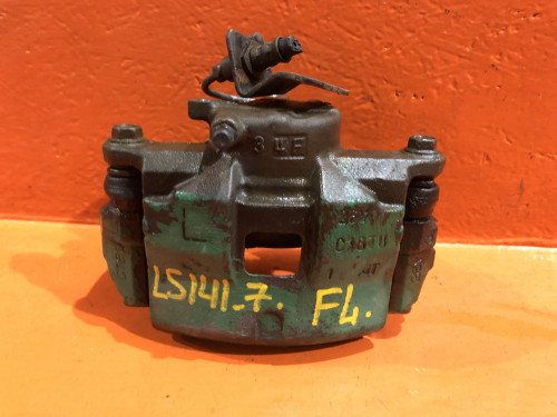 Суппорт тормозной передний левый TOYOTA CROWN *S13* 47750-30250