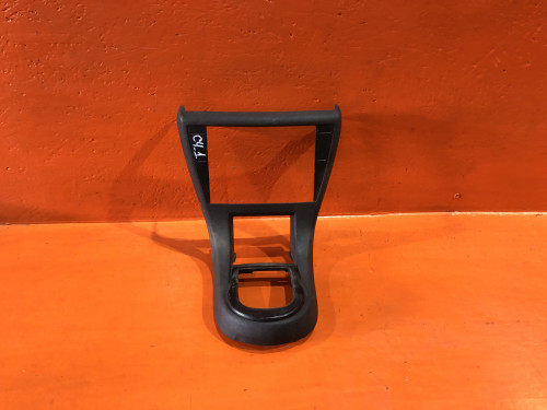 Рамка магнитофона CITROEN C4 2004-2011 8212RK