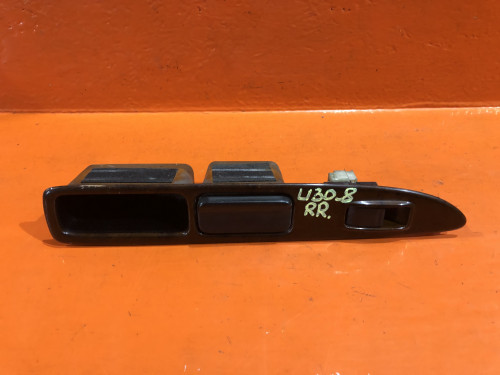 Кнопка стеклоподъемника задняя правая NISSAN BASSARA U30 25411AD000