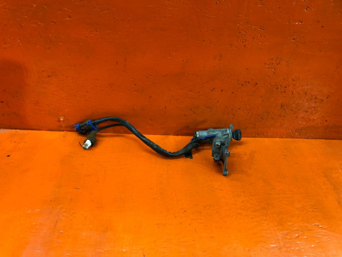 Замок зажигания MITSUBISHI GALANT E3* MB543142