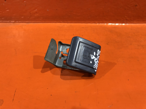 Ручка открывания бензобака TOYOTA IPSUM CXM10G|SXM10G|SXM15G 77051-44010-B0