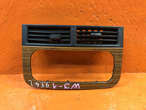 Рамка магнитофона JEEP GRAND CHEROKEE WJ 1999-2004