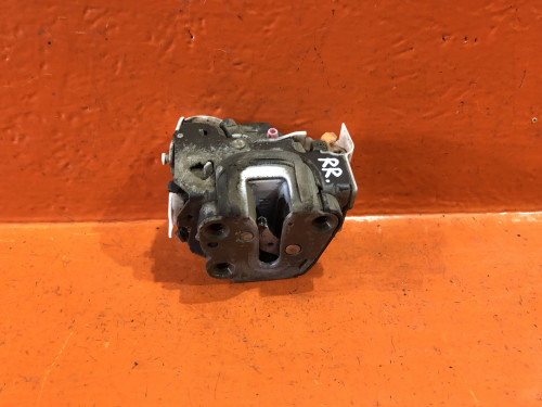 Замок двери задней правой NISSAN ALMERA (N15) 1995-2000 8250289909
