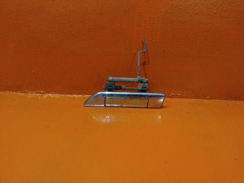 Ручка двери задней левой внешняя NISSAN BLUEBIRD U14 806078E500