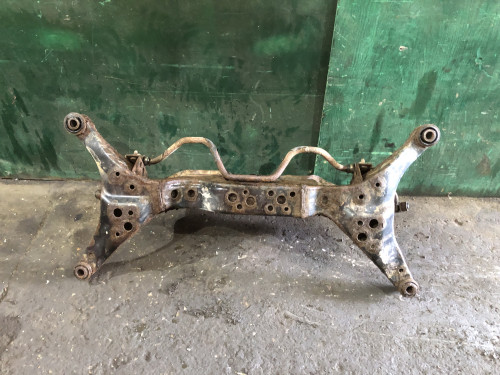Подрамник NISSAN SERENA *C24 54400-4N000