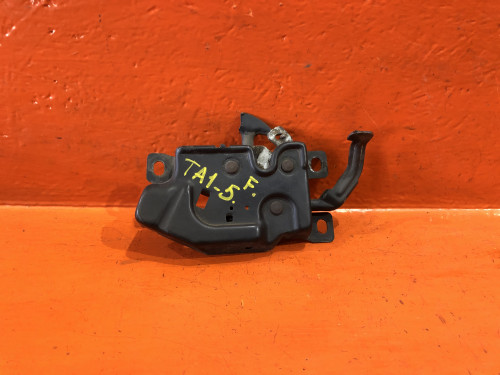 Замок капота HONDA AVANCIER 74120-S84-A01