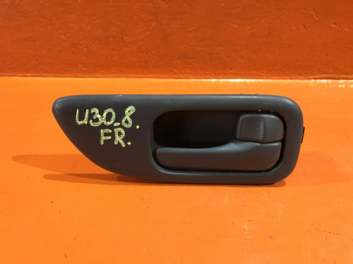 Ручка двери передней правой салонная NISSAN PRESAGE *U30 80670AD003