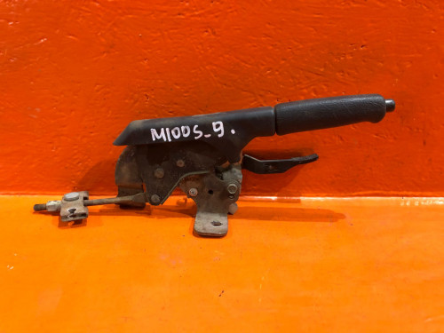 Рычаг ручного тормоза TOYOTA DUET