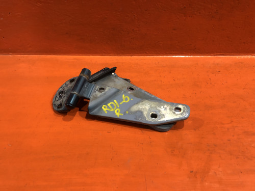 Петля багажника HONDA CR-V RD1/2 68210-S10-000ZZ