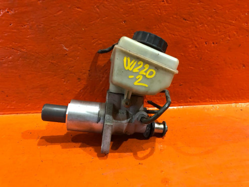 Главный тормозной цилиндр MERCEDES BENZ S-CLASS (W220) 1998-2005 A0054309101