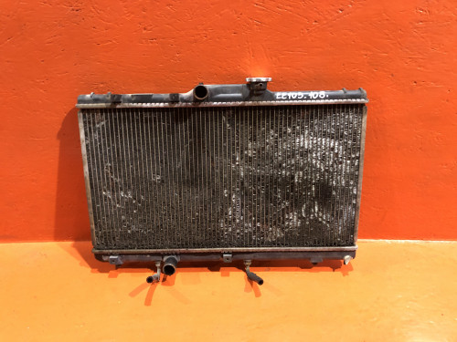 Радиатор двигателя TOYOTA CARIB AE11* 16400-15511