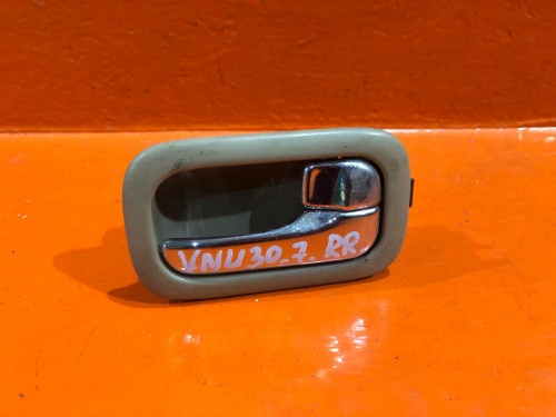 Ручка двери задней правой салонная NISSAN PRESAGE *U30 80670AD000