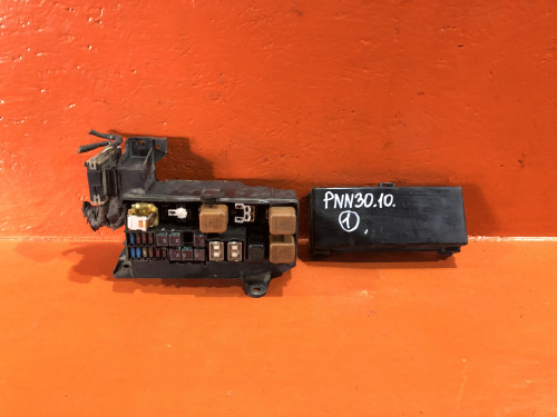 Блок предохранителей подкапотный NISSAN RNESSA 243825V001