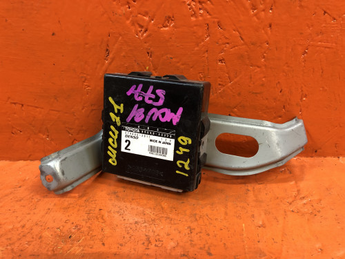 Блок управления ABS TOYOTA CAMRY GRACIA 89540-33220