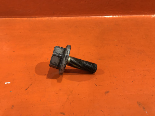 Болт шкива коленвала NISSAN SUNNY *B15 12309-77A00
