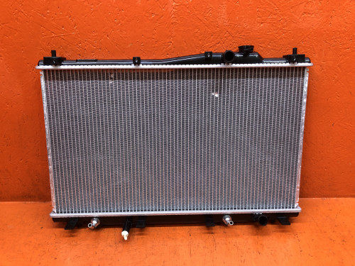 Радиатор двигателя HONDA STREAM RN1/2/3/4/5 LG-19010-PSA-901