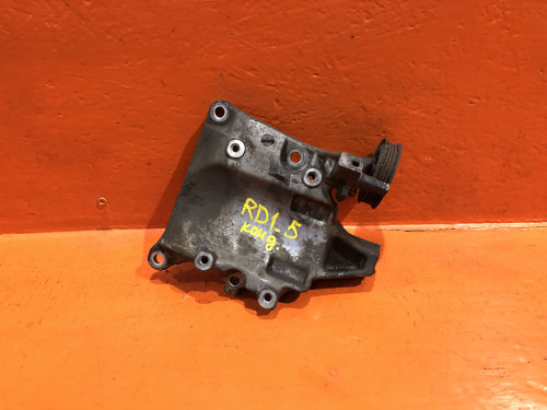 Крепление компрессора кондиционера HONDA CR-V RD1/2 38930-P3F-000